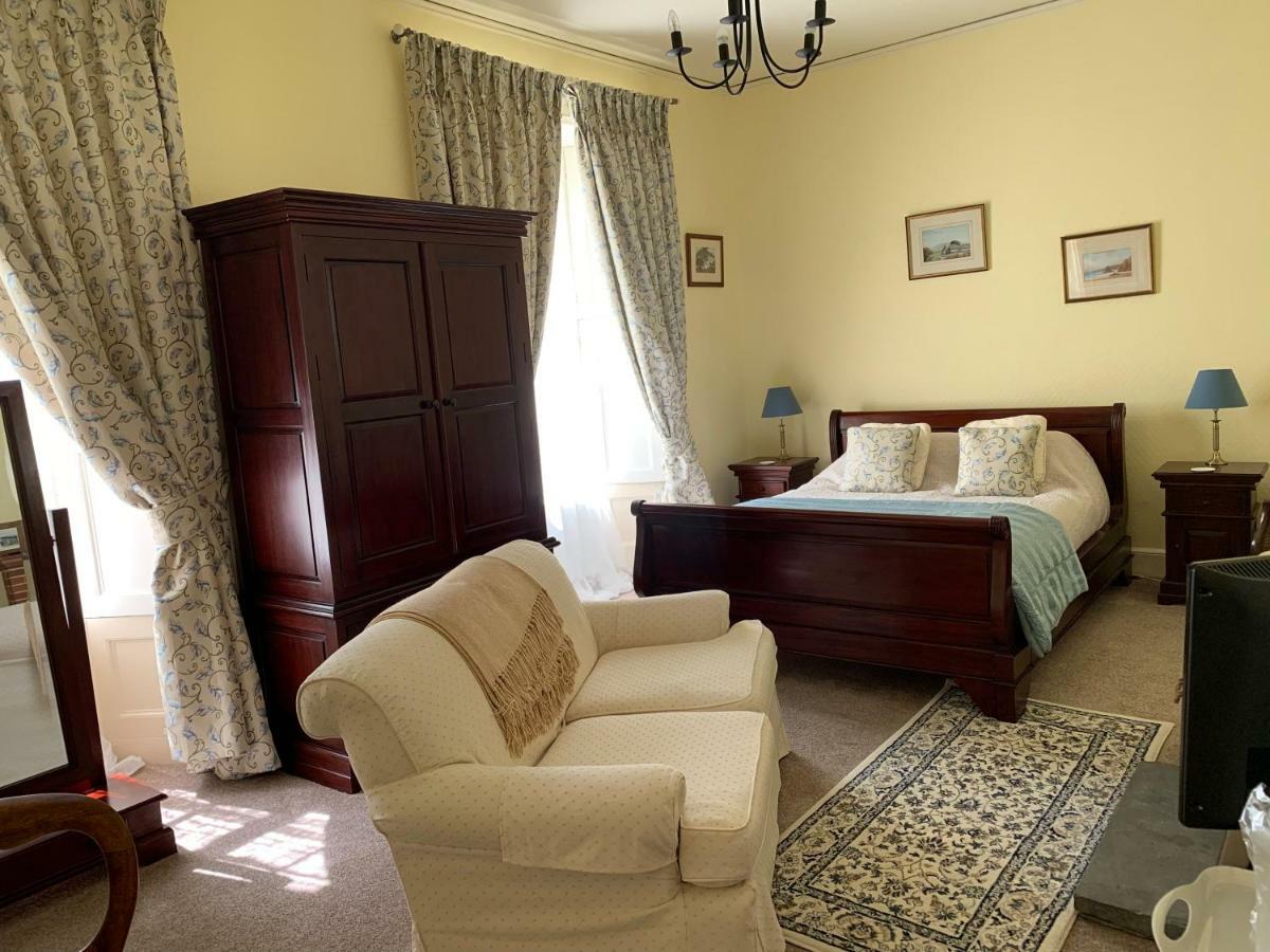 Boulston Manor Guest House Haverfordwest Exterior foto
