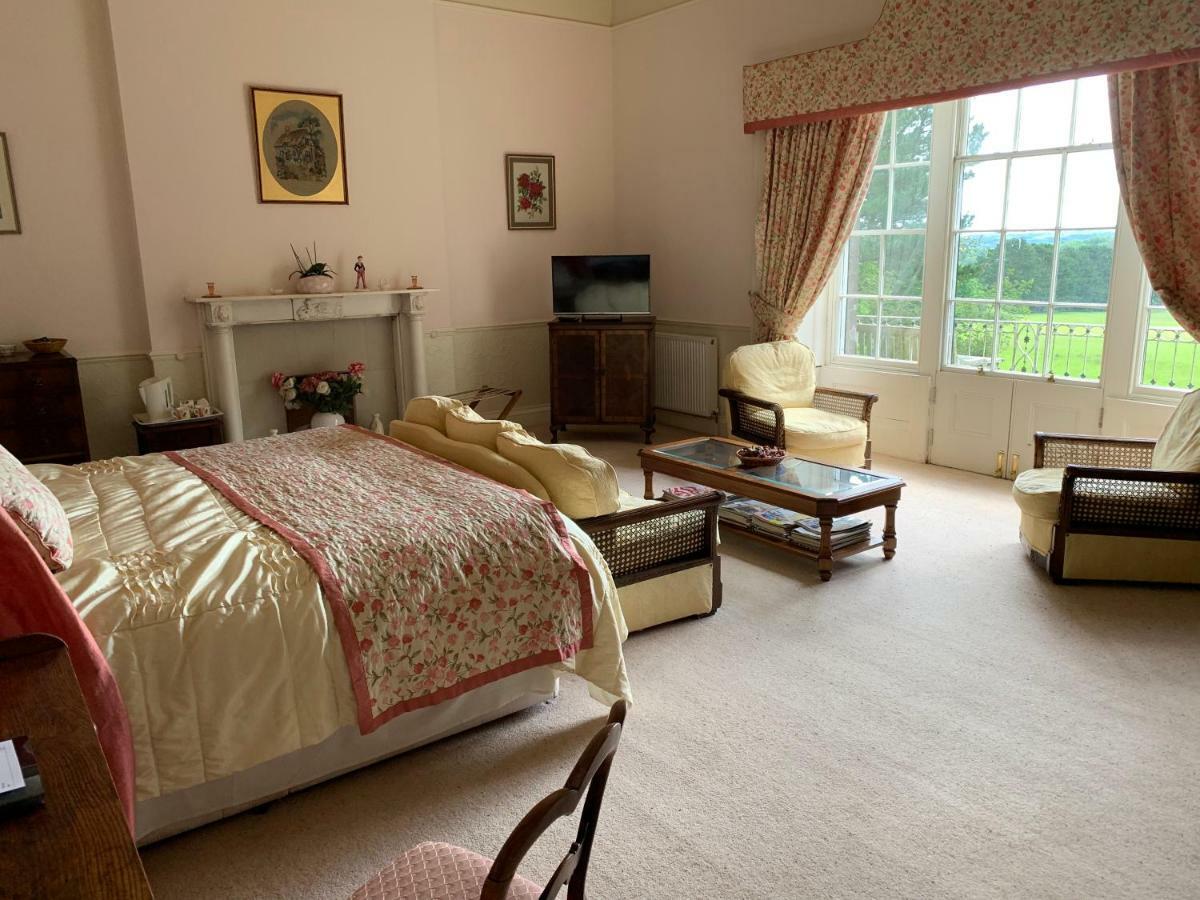 Boulston Manor Guest House Haverfordwest Exterior foto